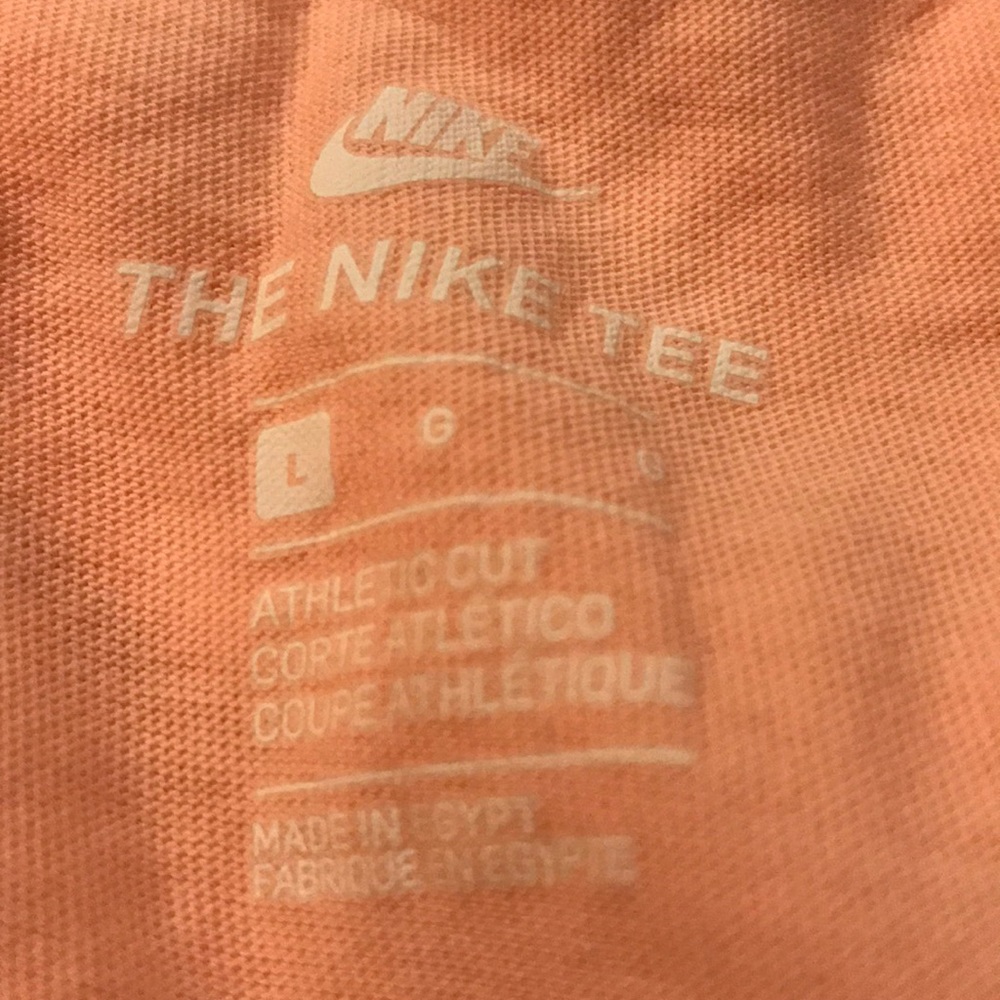 Nike Tee - Picture 4 of 4